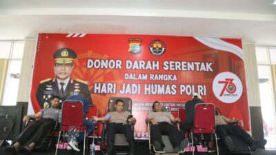 Bid Humas Polda Papua Barat Gelar Donor Darah Peringati HUT Humas Polri