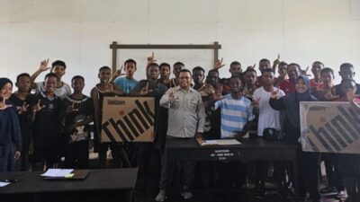 Tangguh LNG – SKK Migas Dukung Pendidikan Digital di SMAN Aranday Bintuni