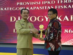 Kemendagri Beri Penghargaan untuk Pemda Pengelola Keuangan Terbaik