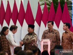 Presiden Serahkan DIPA-TKD 2025 serta Luncurkan e-Katalog Versi 6.0