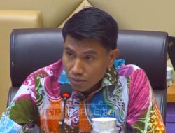 Waka Komisi II DPR Tawarkan Dua Opsi Jadwal Pelantikan Kepala Daerah