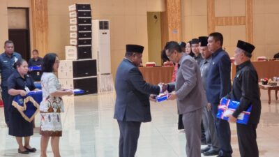Pj Gubernur Papua Barat Minta Pimpinan OPD Berhemat