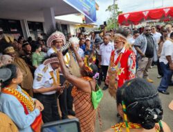 Prosesi Adat Lintas Nusantara Sambut Mandacan-Lakotani