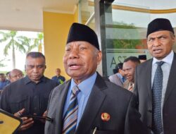 Evaluasi Pejabat Pemprov, Gubernur Dominggus Mandacan Bakal Lakukan Mutasi