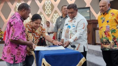 Pemprov Papua Barat Salurkan Dana Hibah Rp88,9 Miliar untuk 185 Lembaga/Ormas