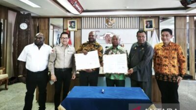 Pemprov Papua Barat dan YPMAK Teken Kerja Sama Bidang Pemberdayaan Masyarakat