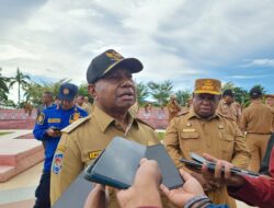 Gubernur Dominggus Mandacan Ingatkan OPD Tak Angkat Pegawai Honorer Baru