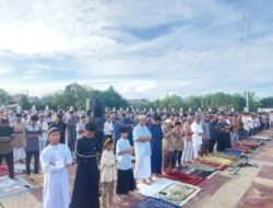 Wagub Ahmad Nausrau jadi Khatib Shalat Id di Sorong