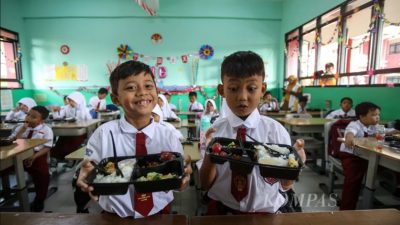 Ketika Makan Bergizi Gratis Menyantap Anggaran Pendidikan
