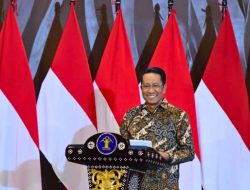 Menkum Beri Beasiswa Sekolah Kedinasan kepada Anggota Paskibraka Papua Barat Daya