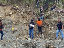 Satgas Damai Cartenz dan Polres Nabire Rekonstruksi Kasus Pembunuhan Dua Brimob di Nabire