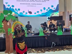 Dengung Sastra di Tanah Kasuari, Panggung Imajinasi di Tengah Mall