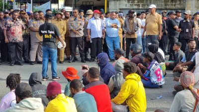 Mahasiswa Papua Barat Sampaikan 17 Tuntutan,  Gubernur dan Ketua DPRP Beri Tanggapan