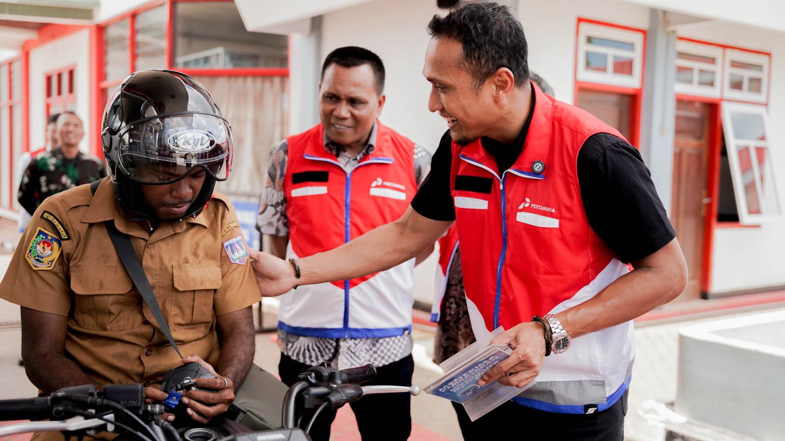 Pertamina Patra Niaga Regional Papua Maluku secara rutin memantau BBM di APMS. (Dok Istimewa)