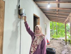 Terang yang Dinanti: Kisah Karmini Rasakan Kemerdekaan Energi Bersama PLN