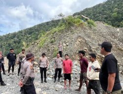 Polisi Tertibkan Tambang Emas Ilegal di Wasirawi