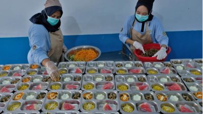 Siapa Untung dari Proyek Makan Bergizi Gratis