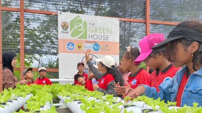 PLN Ajak Siswa SDK Kalam Kudus Mengenal Hortikultura dan Inovasi Pangan Lokal di Taman Inspirasi Waibu