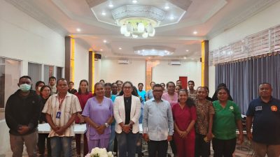 Senator Filep Minta Pemkab Manokwari Tinjau Ulang Pemberhentian 235 Nakes Kontrak
