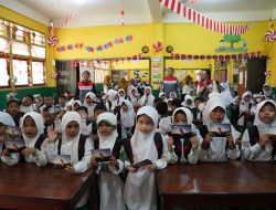 Pertamina Bagikan 2.000 Paket Perlengkapam Sekolah bagi Anak di Papua