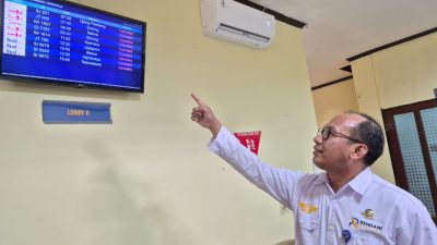 Kabut Asap Lumpuhkan Penerbangan di Bandara Rendani Manokwari